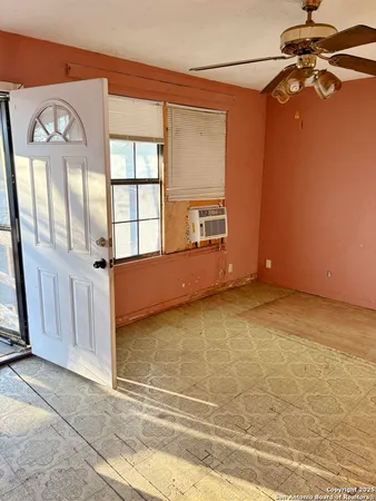 $24,950 | 622 South 12th Street, Kingsville, TX 78363