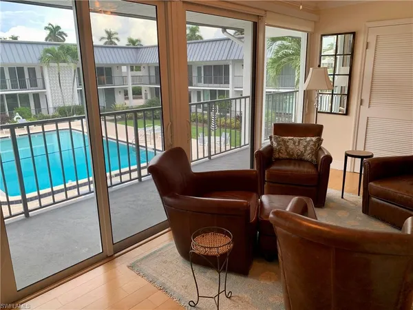$5,500 | 333 Harbour Drive, Unit 211, Naples, FL 34103