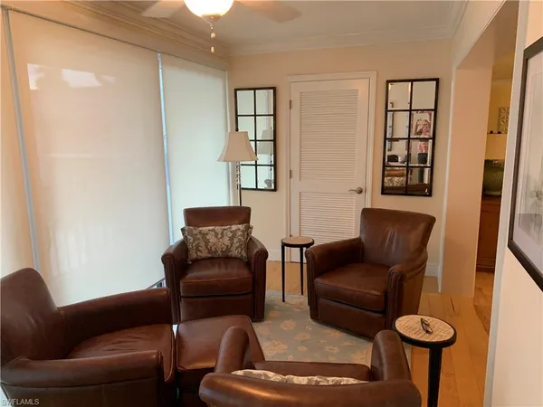$5,500 | 333 Harbour Drive, Unit 211, Naples, FL 34103