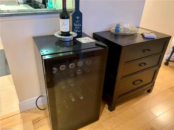 $5,500 | 333 Harbour Drive, Unit 211, Naples, FL 34103