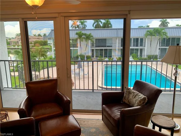 $5,500 | 333 Harbour Drive, Unit 211, Naples, FL 34103