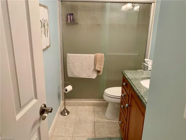 $5,500 | 333 Harbour Drive, Unit 211, Naples, FL 34103