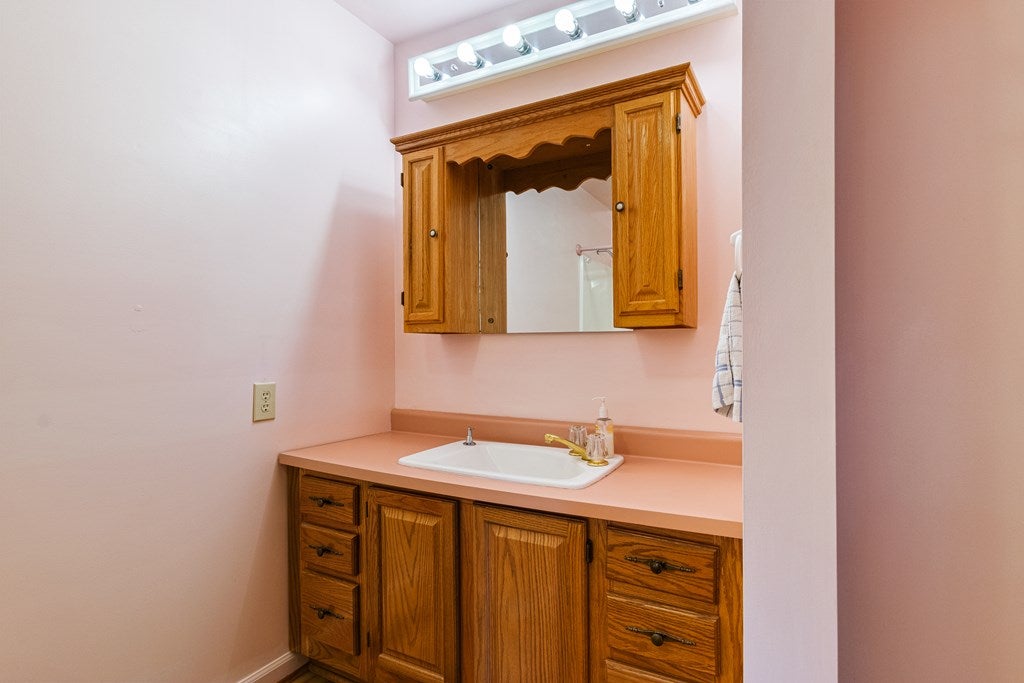 199 Keesling School Road Max Meadows, VA 24360 - Photo 38 of 73 Gallery Image 38