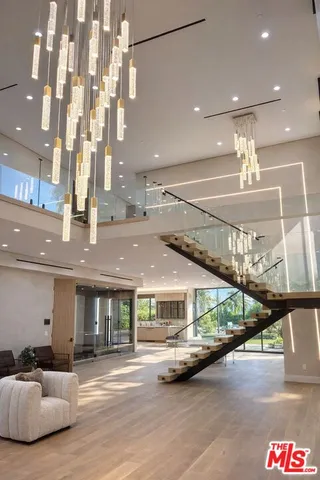 $4,895,000 | 4528 Matilija Avenue, Sherman Oaks, CA 91423