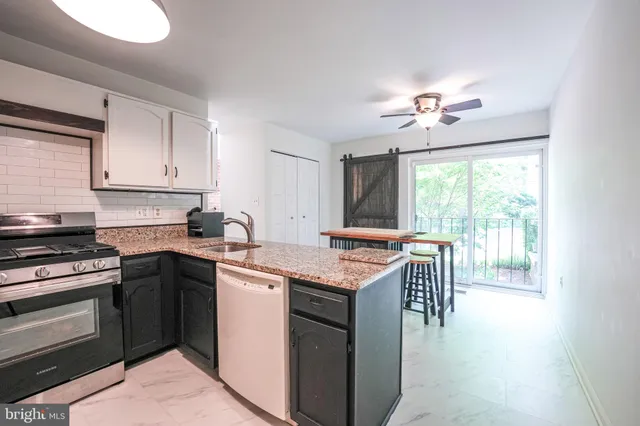 $3,200 | 4908 Sauquoit Lane, Annandale, VA 22003