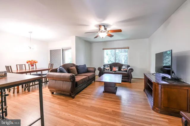 $3,200 | 4908 Sauquoit Lane, Annandale, VA 22003