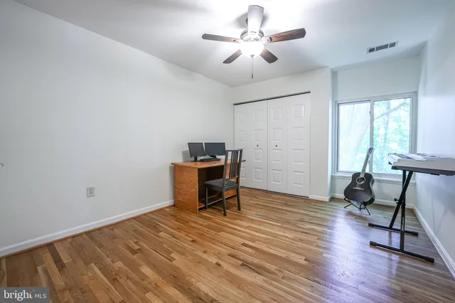 $3,200 | 4908 Sauquoit Lane, Annandale, VA 22003