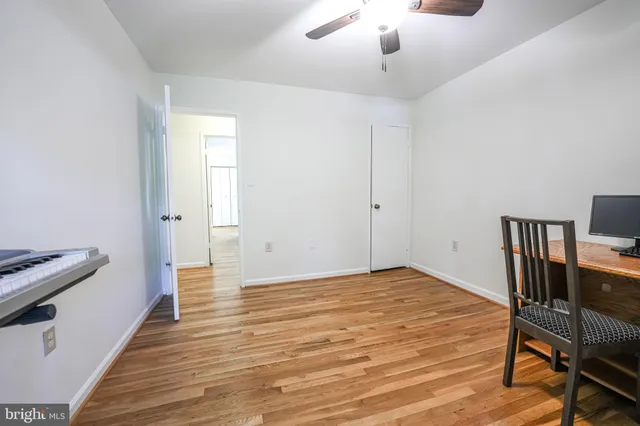 $3,200 | 4908 Sauquoit Lane, Annandale, VA 22003