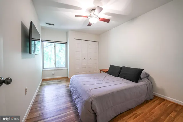 $3,200 | 4908 Sauquoit Lane, Annandale, VA 22003