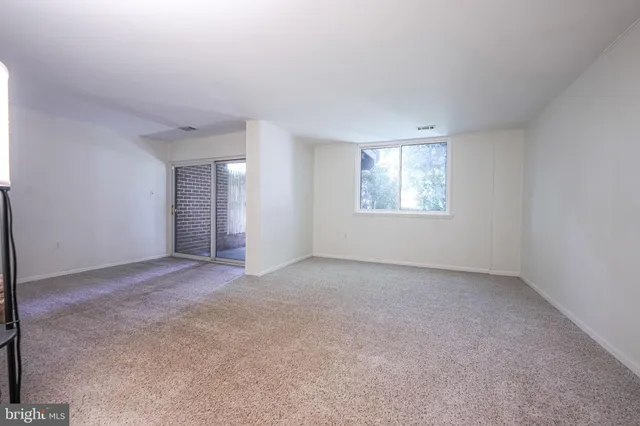 $3,200 | 4908 Sauquoit Lane, Annandale, VA 22003