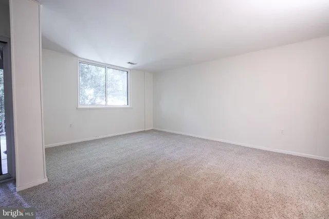 $3,200 | 4908 Sauquoit Lane, Annandale, VA 22003