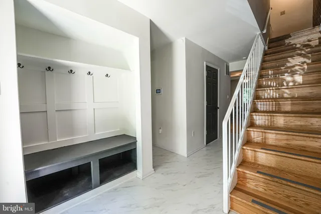 $3,200 | 4908 Sauquoit Lane, Annandale, VA 22003