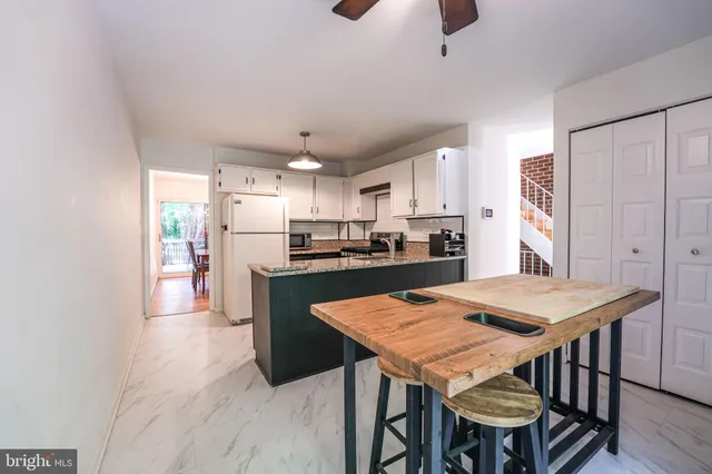 $3,200 | 4908 Sauquoit Lane, Annandale, VA 22003