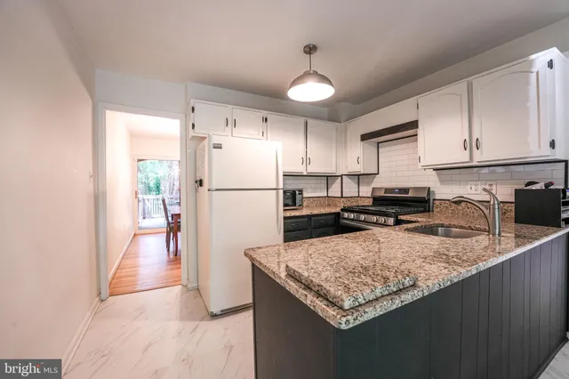 $3,200 | 4908 Sauquoit Lane, Annandale, VA 22003