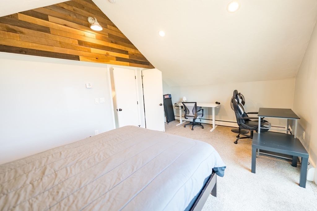 38 Hapgood Road Worcester, MA 01605 - Photo 13 of 37