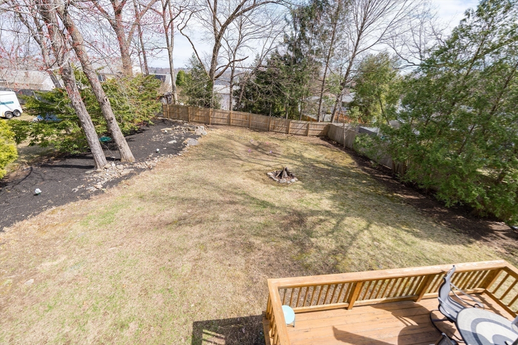 38 Hapgood Road Worcester, MA 01605 - Photo 15 of 37