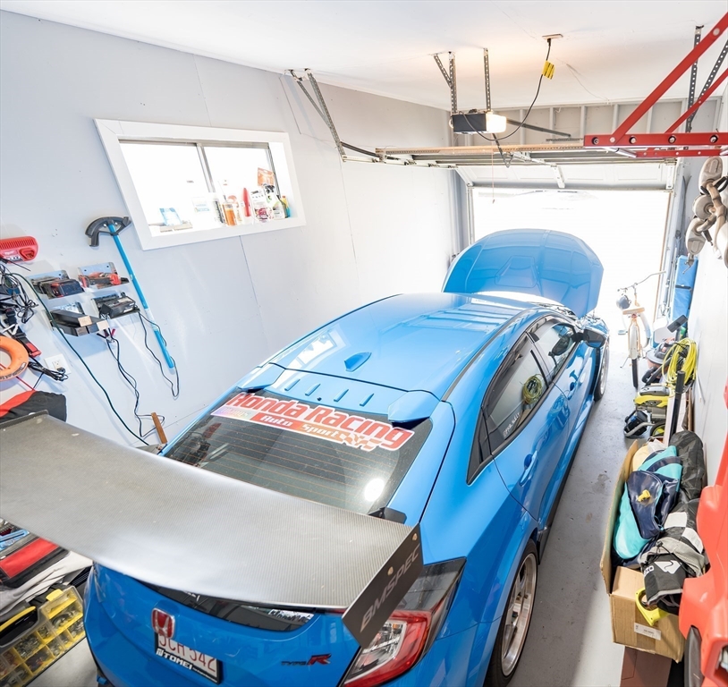 38 Hapgood Road Worcester, MA 01605 - Photo 25 of 37