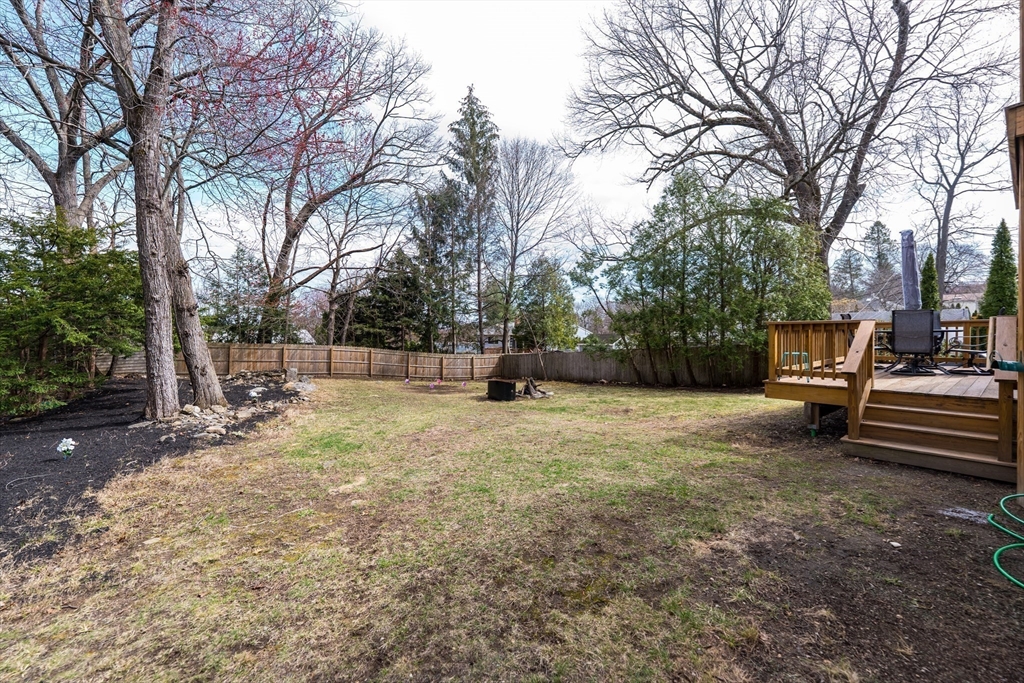 38 Hapgood Road Worcester, MA 01605 - Photo 29 of 37