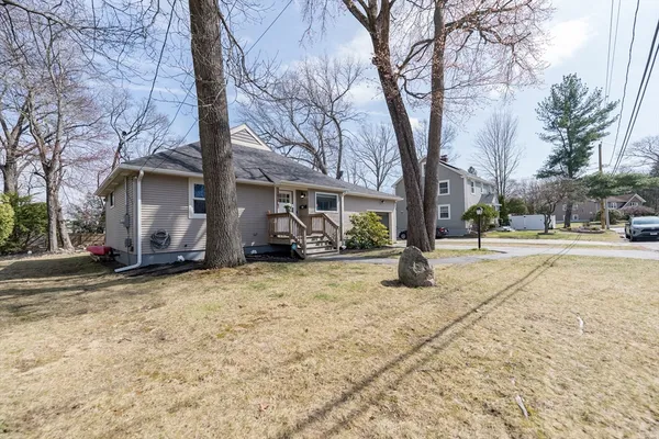 $520,000 | 38 Hapgood Road, Worcester, MA 01605
