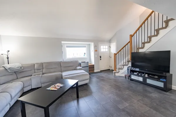 $520,000 | 38 Hapgood Road, Worcester, MA 01605