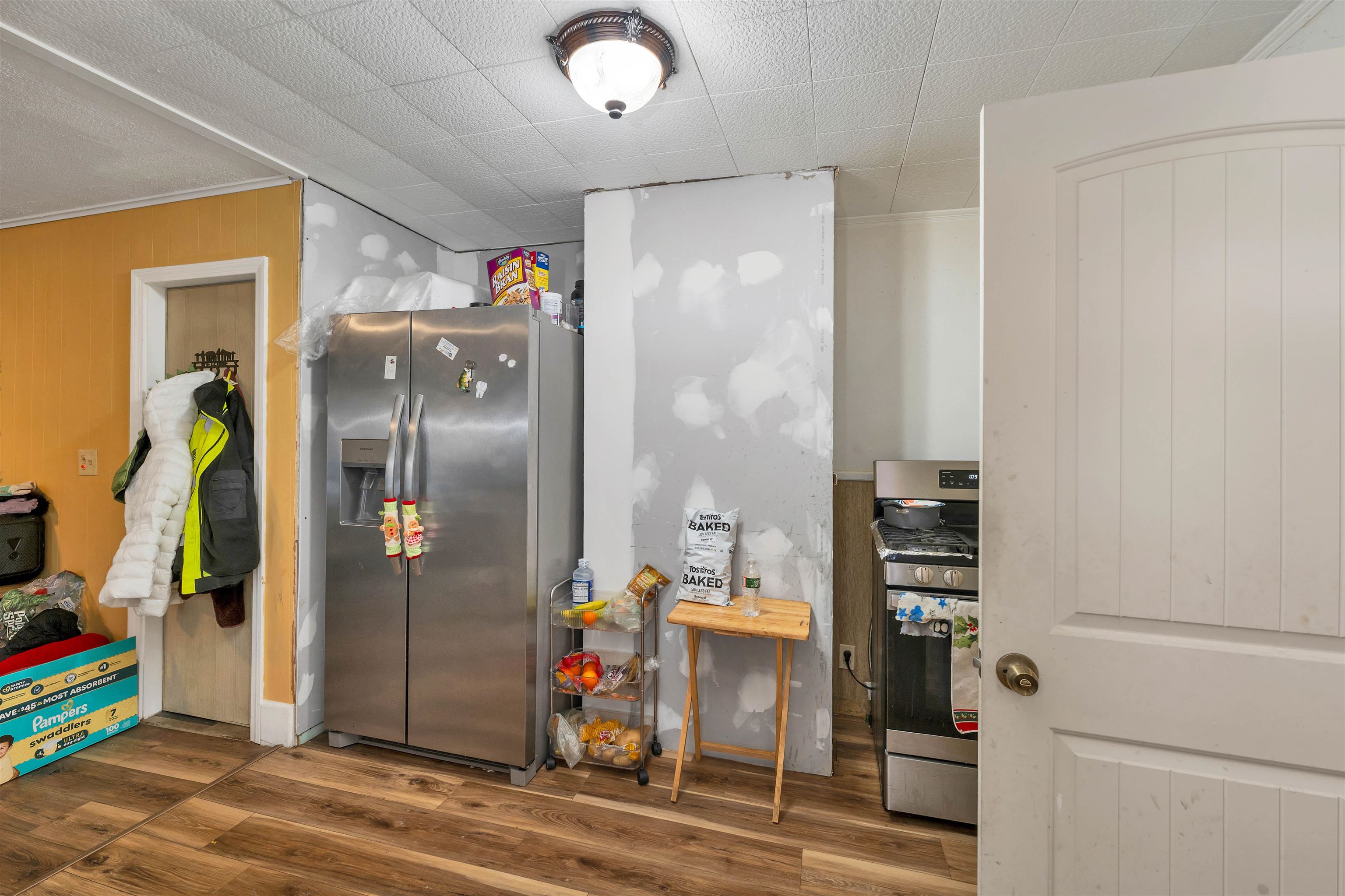 312 Mystic Street Manchester, NH 03103 - Photo 8 of 29