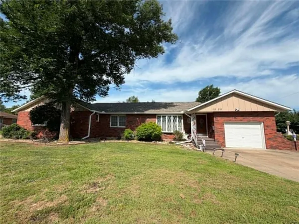 $295,000 | 1508 South Margrave Street, Fort Scott, KS 66701