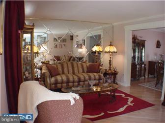 3245 Goodley Road Garnet Valley, PA 19060 - Photo 4 of 12 Living Room