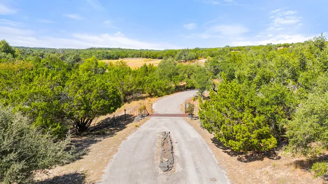 $782,375 | 5818 Ranch Road 165, Blanco, TX 78606