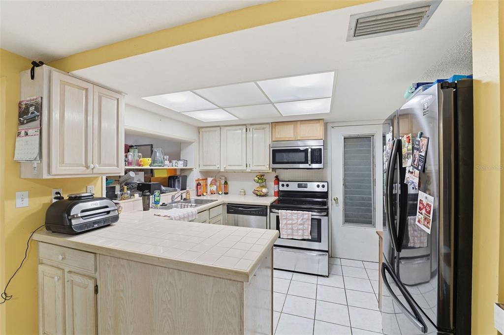 3619 Springfield Drive Holiday, FL 34691 - Photo 10 of 36