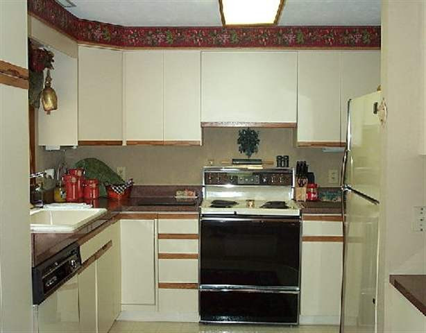 1908 Potter Road Glenville, NY 12010 - Photo 2 of 9 Photo 2