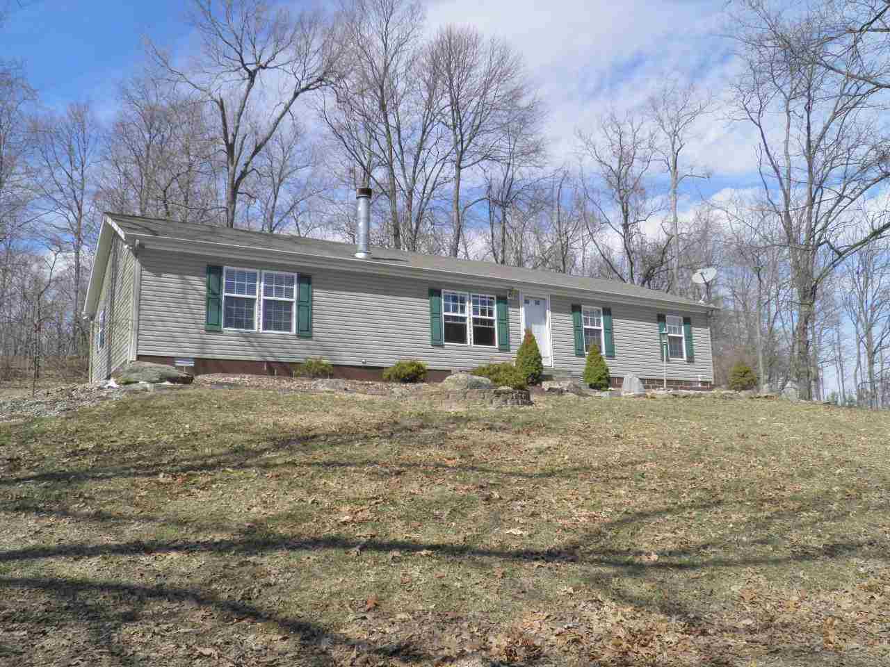 8619 East Sycamore Road Bloomfield, IN 47424 - Photo 2 of 31