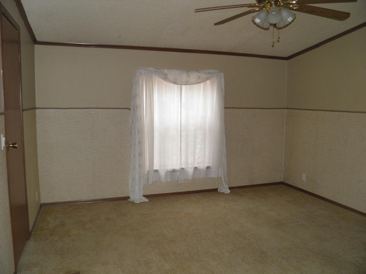 8619 East Sycamore Road Bloomfield, IN 47424 - Photo 13 of 31