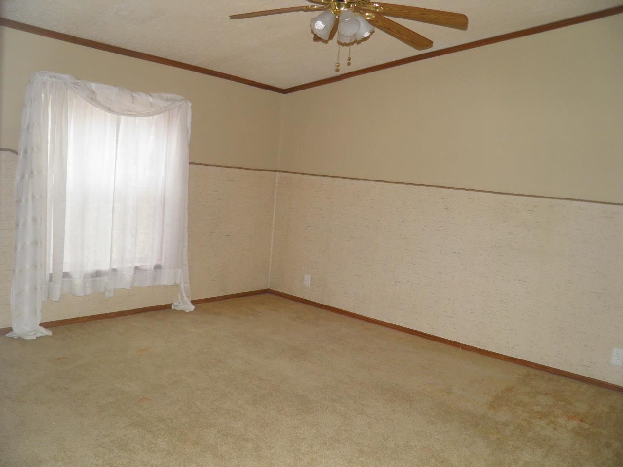 8619 East Sycamore Road Bloomfield, IN 47424 - Photo 14 of 31