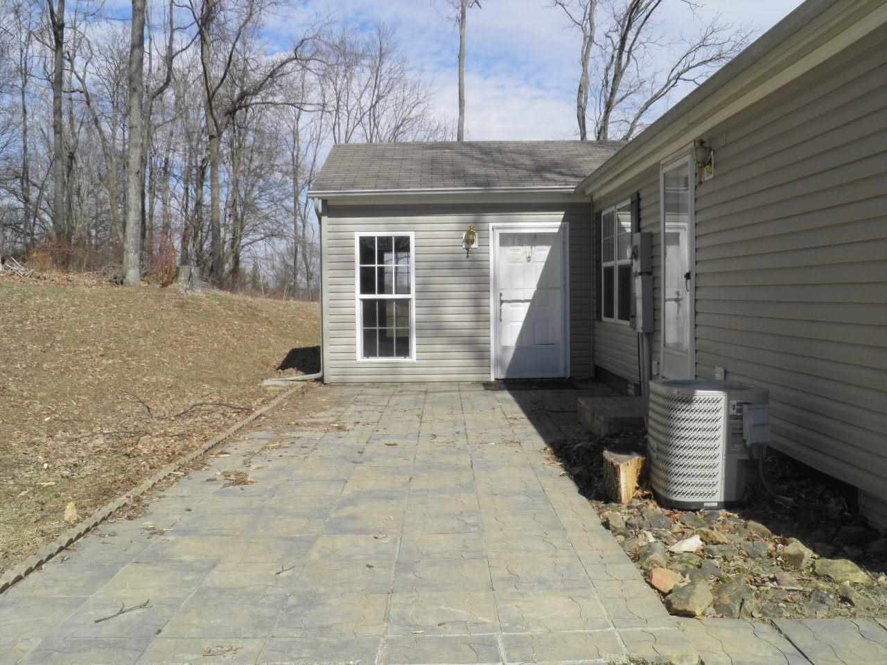 8619 East Sycamore Road Bloomfield, IN 47424 - Photo 24 of 31