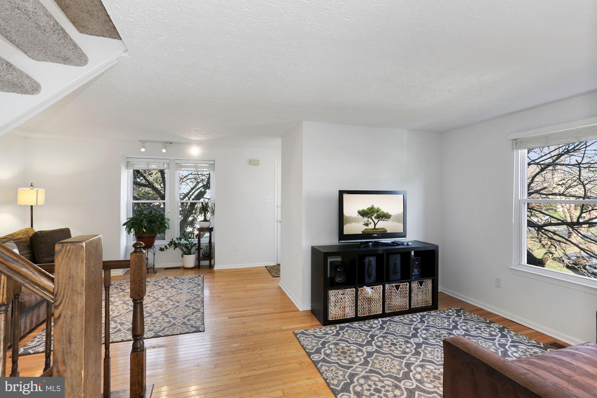 1730 Sundance Drive Reston, VA 20194 - Photo 3 of 27 Gallery Image 3