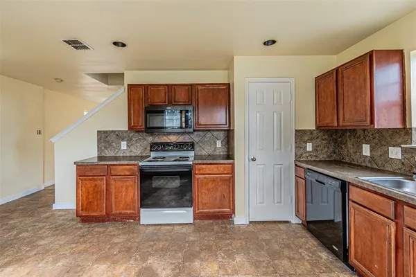 $2,195 | 1620 Red Cloud Drive, Dallas, TX 75217