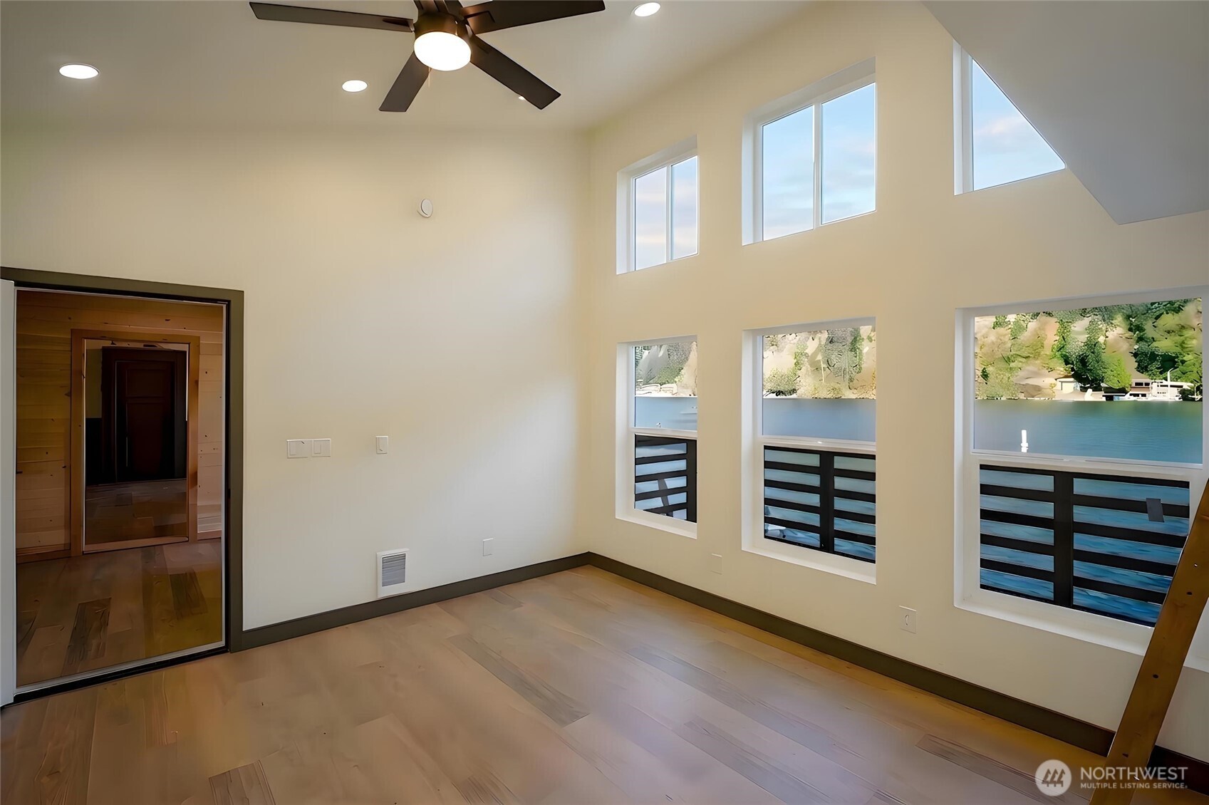 570 South Shore Road Port Angeles, WA 98363 - Photo 10 of 40