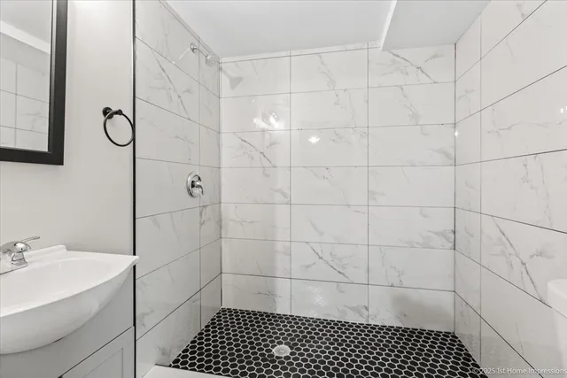 $245,000 | 16211 Joyce Circle, South Holland, IL 60473