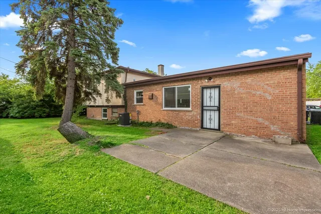 $245,000 | 16211 Joyce Circle, South Holland, IL 60473