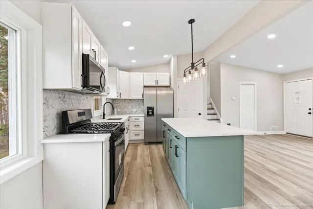 $245,000 | 16211 Joyce Circle, South Holland, IL 60473