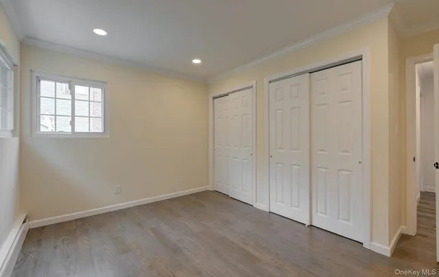 $5,000 | 20 Arcadia Drive, Dix Hills, NY 11746