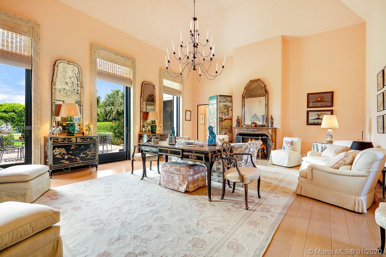 26 Gomez Road Hobe Sound, FL 33455 - Photo 8 of 27 Living Room