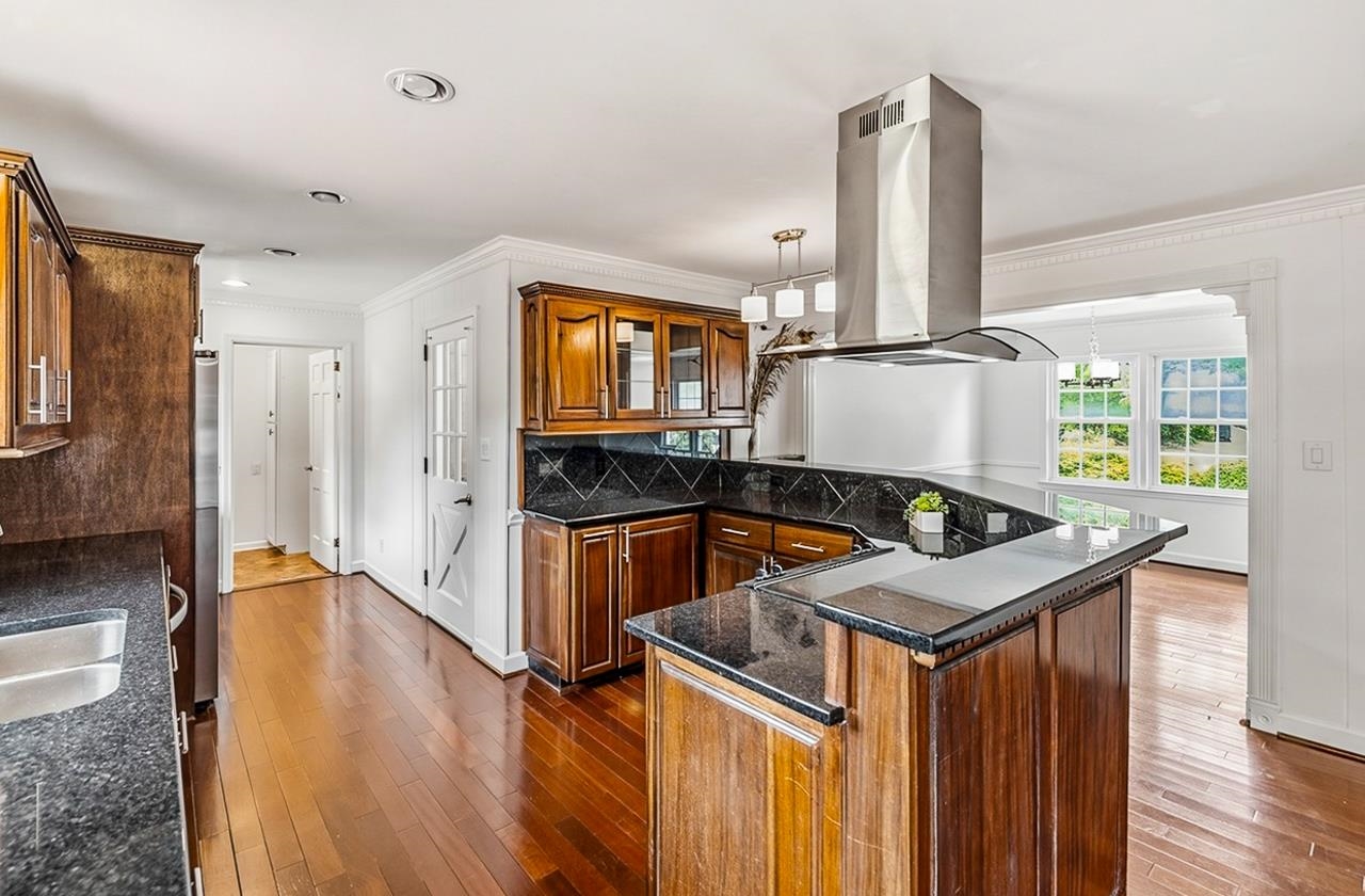 304 Del Norte Road Greenville, SC 29615 - Photo 6 of 50