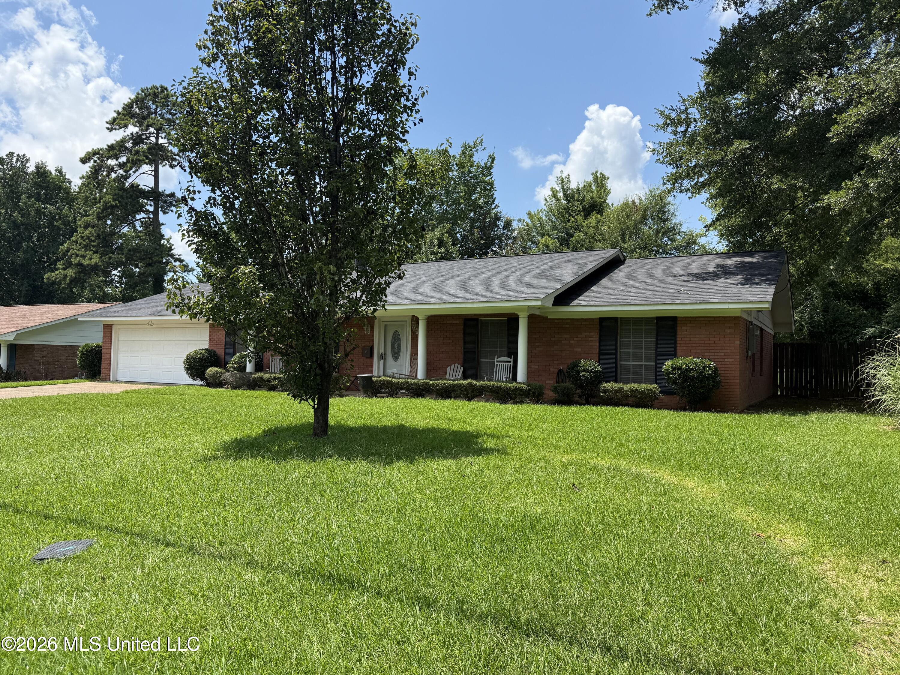 1842 Lake Trace Drive Jackson, MS 39211 - Photo 25 of 32 IMG_9872