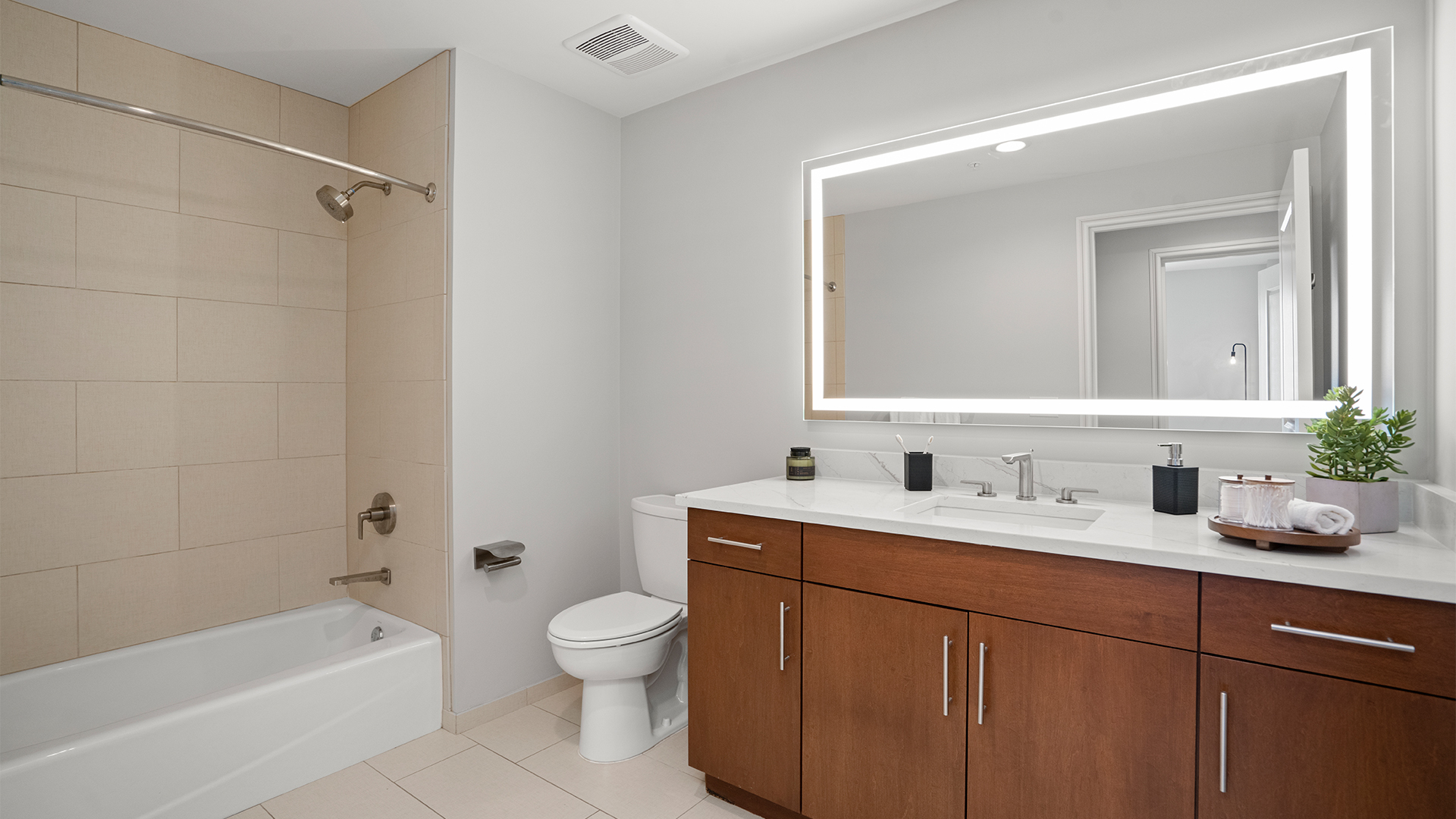 850 North Lake Shore Drive, Unit 1304 Chicago, IL 60611 - Photo 19 of 21