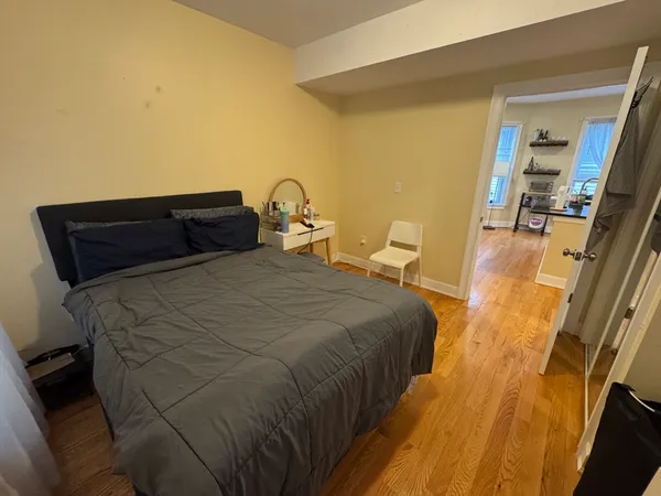 $4,900 | 10 Jay Street, Unit 2, Somerville, MA 02144
