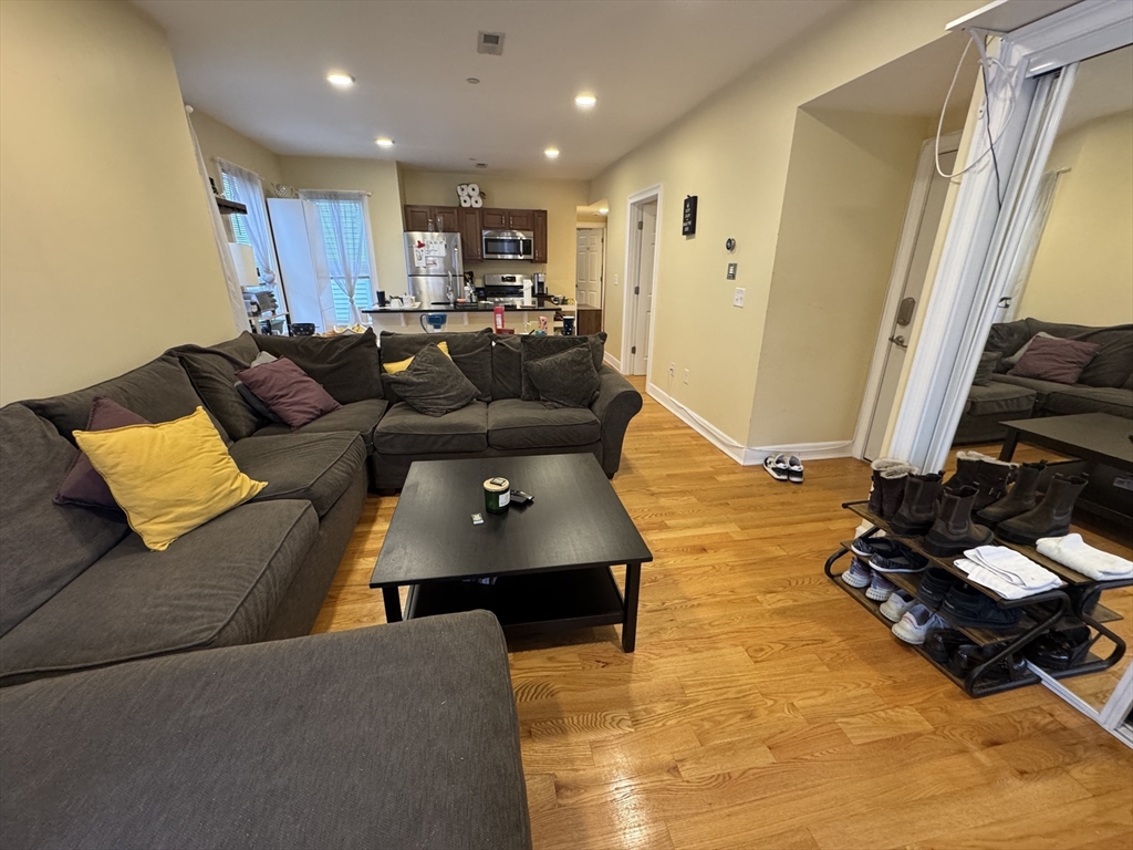 10 Jay Street, Unit 2 Somerville, MA 02144 - Photo 2 of 20