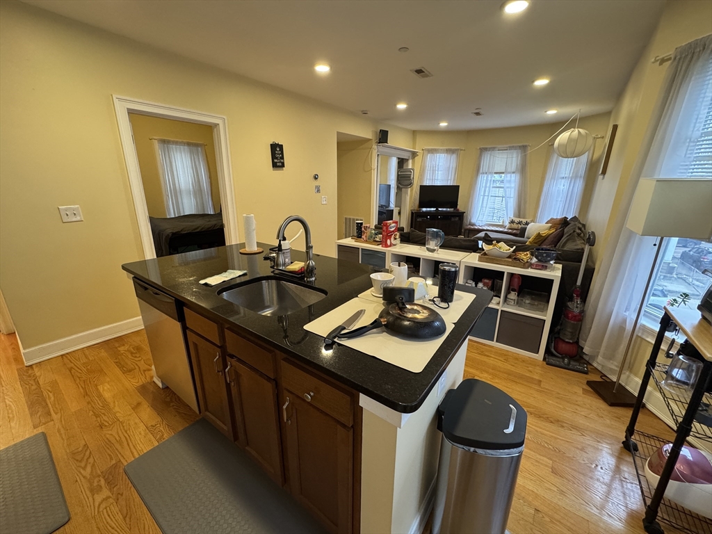 10 Jay Street, Unit 2 Somerville, MA 02144 - Photo 8 of 20
