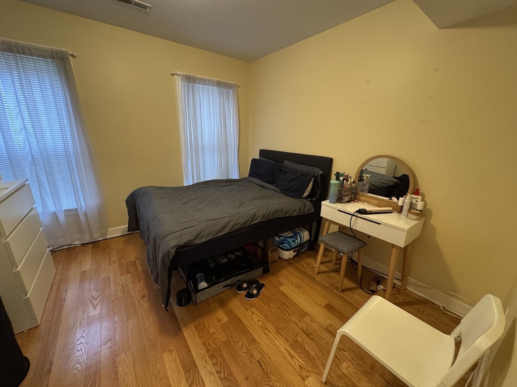 10 Jay Street, Unit 2 Somerville, MA 02144 - Photo 9 of 20