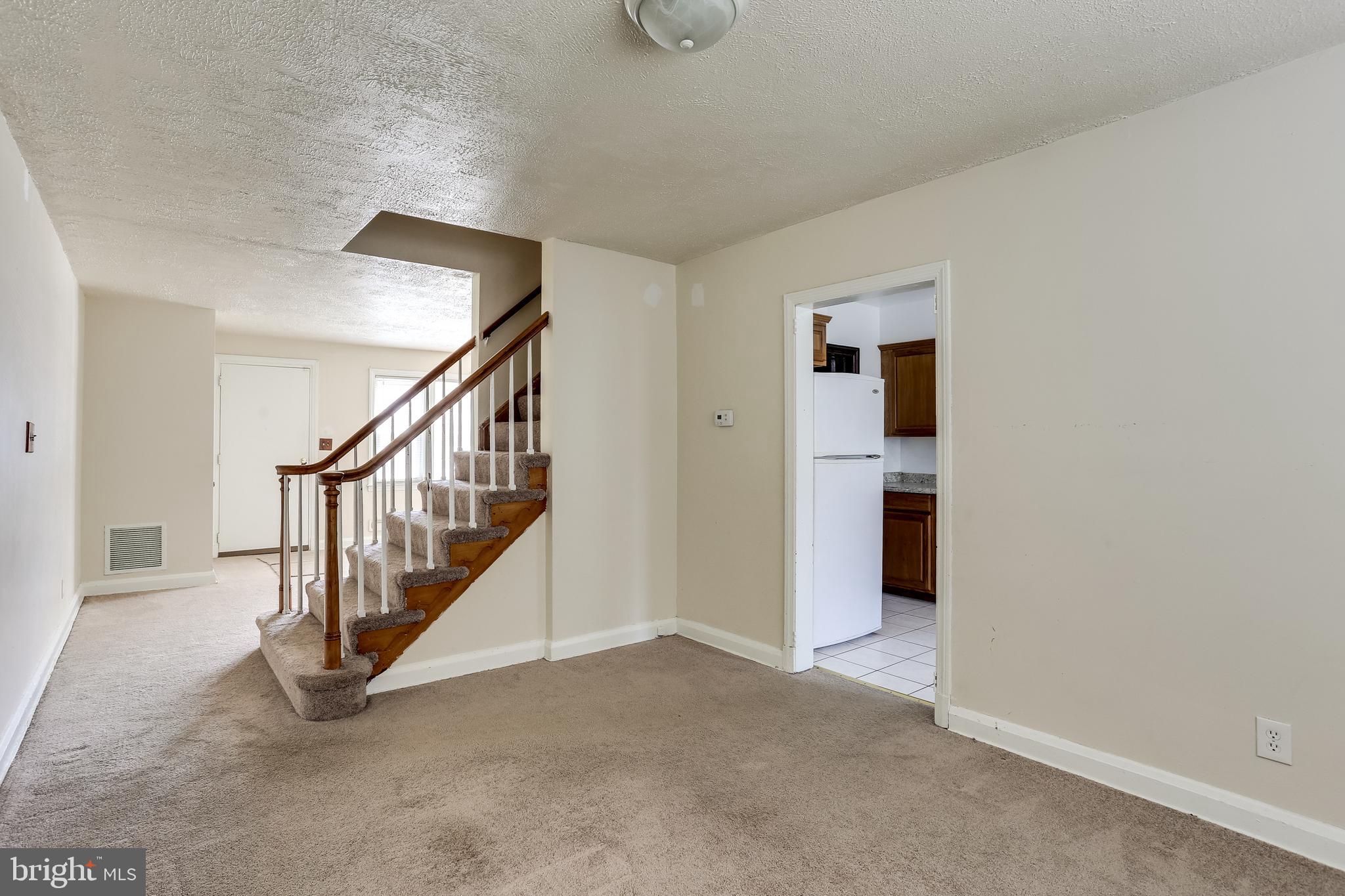 1622 Winford Road Baltimore, MD 21239 - Photo 13 of 37 Dining room
